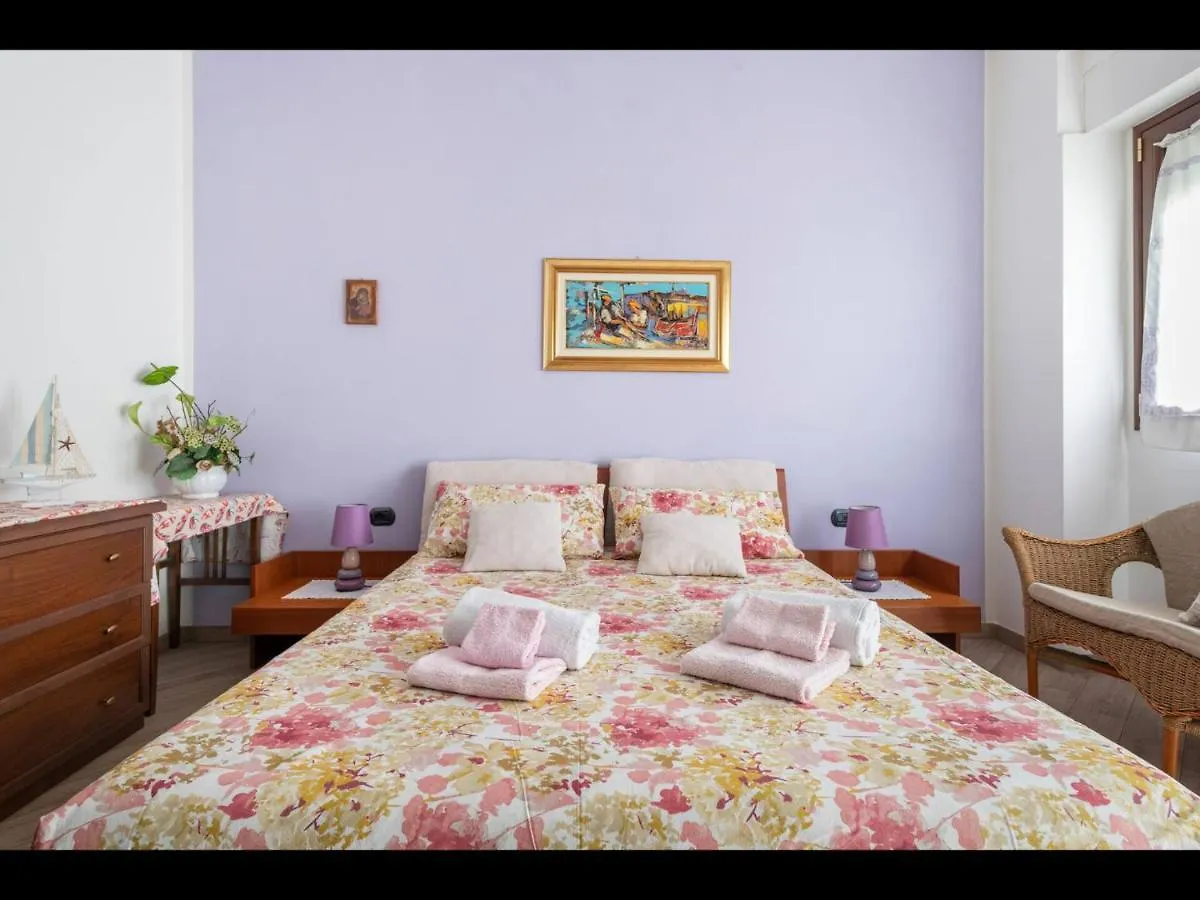 B&B Gaudi Alghero Bed & Breakfast